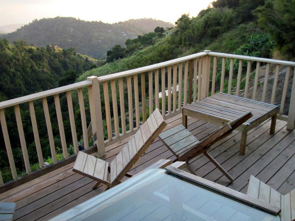 Mount Edge Guest House Port Antonio Exterior photo